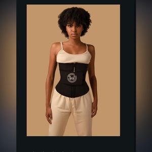 Brand new What Waist - Define Black size Large.